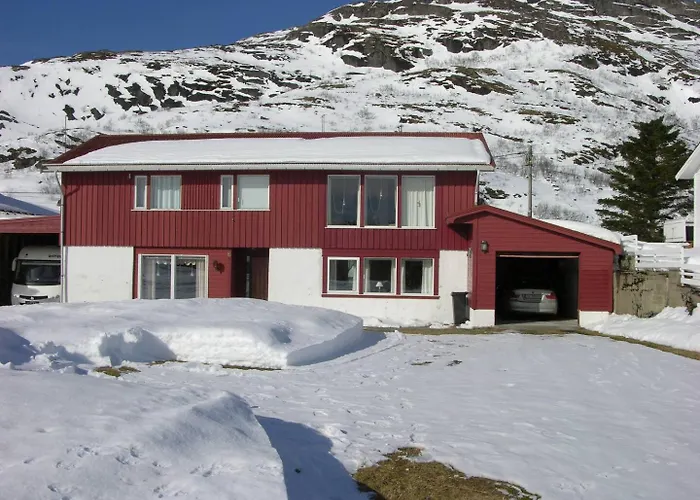 Nydelig Leilighet I Forste Etage.